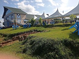 Sarovima 7's resort