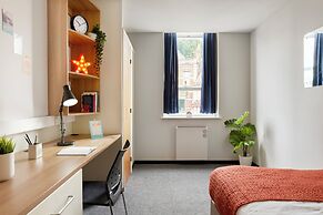 Student Only Transom House