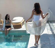 FOS Luxury Suites