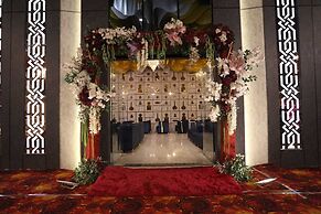 Hotel Awadh Grand