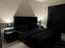 Luxor Apartments & Suites - Indigo