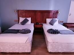 Hotel Redcliff