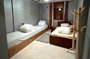 tayri surf house