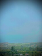 tayri surf house