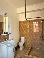 Vernisa hotel