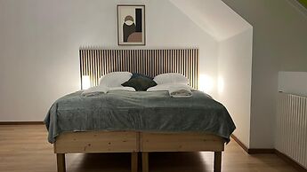 Private Room for Long Term Near Rennweg