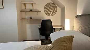 Private Room for Long Term Near Rennweg