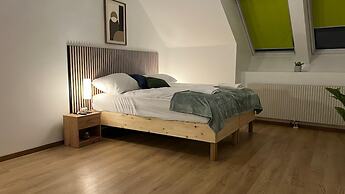 Private Room for Long Term Near Rennweg