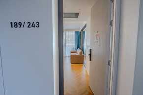 Beachfront 189/243 One-bedroom Residence