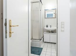 Cozy 2BR Near Belvedere Long Stay