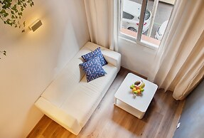 Aqua Apartment by Olala Homes