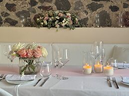 Anastasis Apartments and Spa