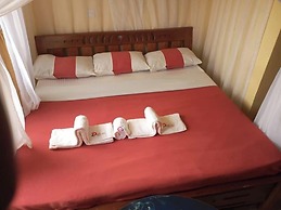 Dillons Highway Motel