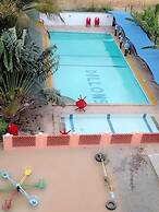 Dillons Highway Motel