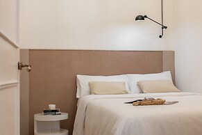 Balmes Apartment by Olala Homes