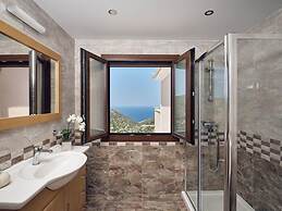 Karousa Luxury Villa