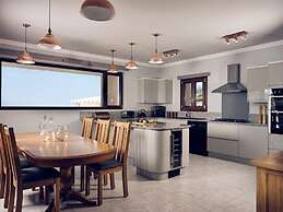 Karousa Luxury Villa