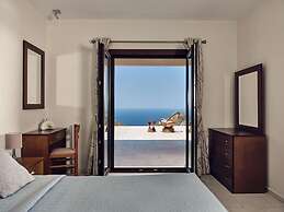Karousa Luxury Villa
