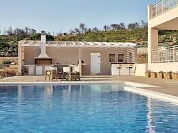 Karousa Luxury Villa