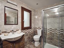 Karousa Luxury Villa