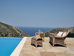 Karousa Luxury Villa