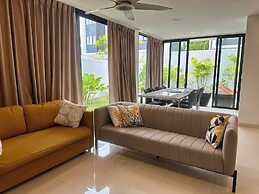 Laguna Villa With Private Pool