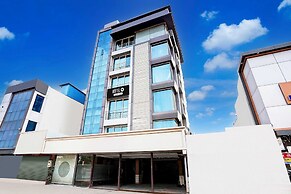 Hotel O Airport Road