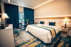 Taj Park Hotel