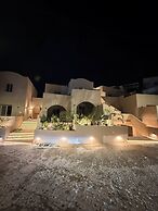 EvMaria Suites
