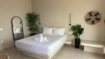 EvMaria Suites