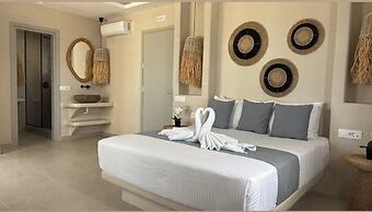 EvMaria Suites