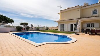 Villa Brady