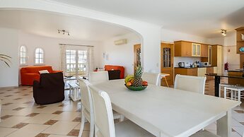 Villa Brady