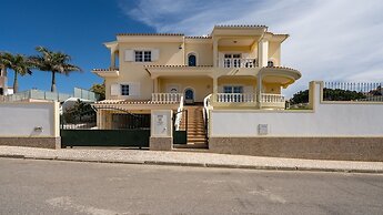Villa Brady