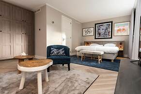 Hampton Home B&B Suites