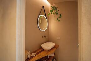 Essenza Boutique Apartments