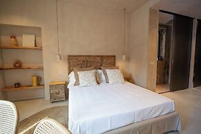 Essenza Boutique Apartments