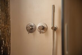 Essenza Boutique Apartments