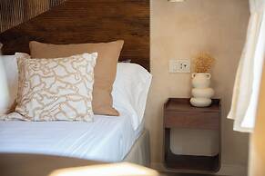 Essenza Boutique Apartments
