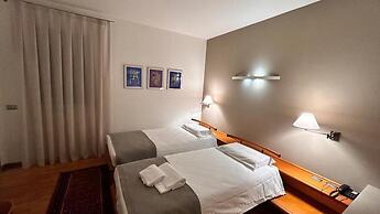 HOTEL CENTRALE RESANA