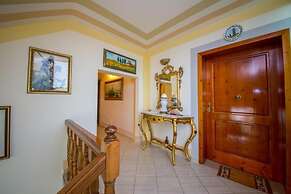 Hotel SAN SAENA