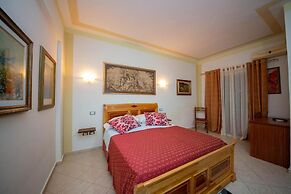 Hotel SAN SAENA