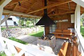 House With Private Garden and Sauna