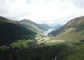 3 Bed House - Mountain Views, Firepit, Bbq