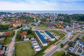 Holiday Homes With Pool, Close to the Beach