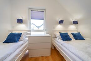 Holiday Homes With Pool, Close to the Beach