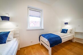 Holiday Homes With Pool, Close to the Beach