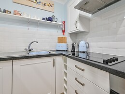 Muntham Deluxe Apartment 2