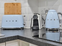 Muntham Deluxe Apartment 2