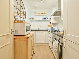 Muntham Deluxe Apartment 2